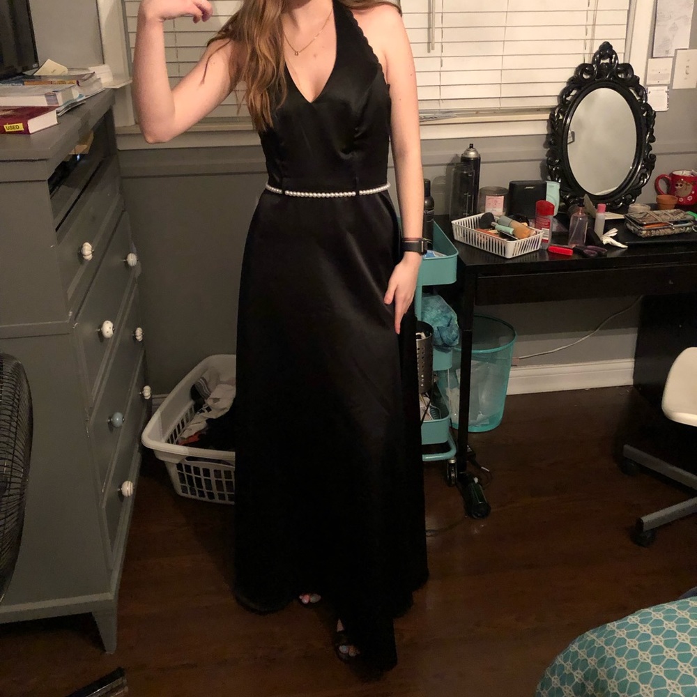Satin Black Prom dress with pearl belt!